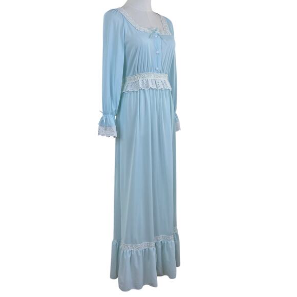 Vintage 70s SEARS Pastel Blue Nylon Eyelet Lace Trim Maxi Nightgown Size S - Picture 8 of 15
